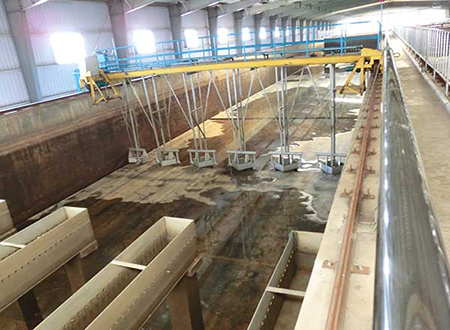 博宇環(huán)保-行車(chē)式虹吸泥機(jī).jpg 博宇環(huán)保-行車(chē)式虹吸泥機(jī).jpg